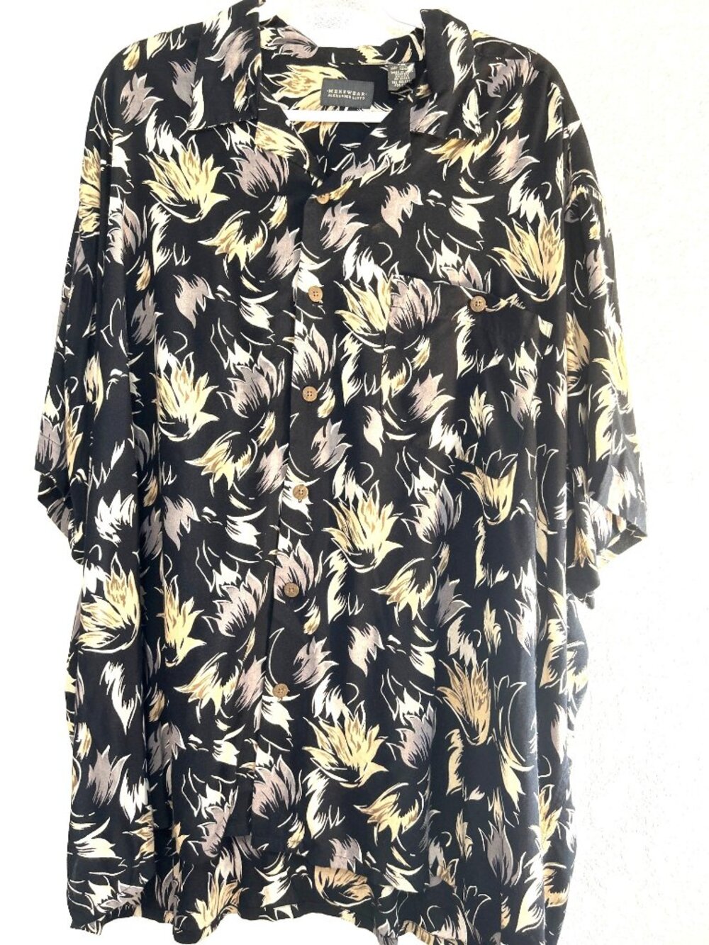 Mens Wear Alexander Lloyd Shirt Hawaiian Black Floral Print Short Sleeves Chest
